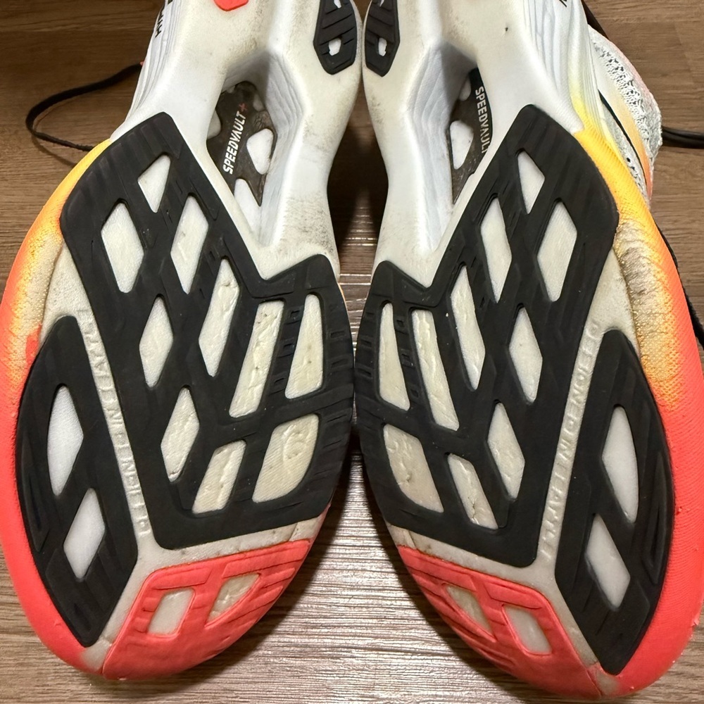 Brooks Hyperion Elite 4  Gradient Running Shoes in Red and Yellow - Picture 9 of 11